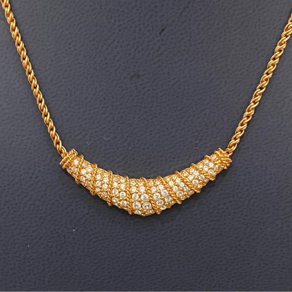 Vintage 70’s SWAROVSKI Swan Signed Gold-tone Slope V Bar Pendant Necklace 17g - Picture 7 of 15